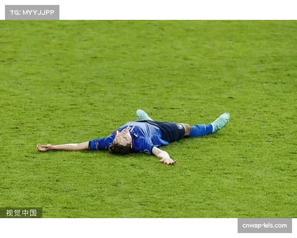 克莱蒙门将迪奥扑出点球后激情怒吼鼓舞球队 克莱蒙门将迪奥扑出点球后激情怒吼鼓舞球队